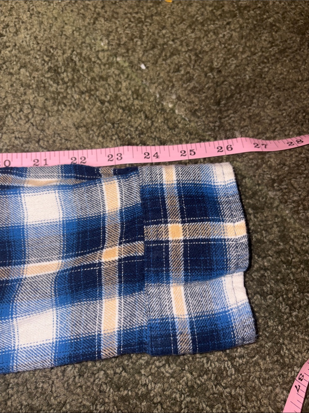 Casual Blue Plaid Button-Down Shirt with Chest Pockets - Picture 6 of 6